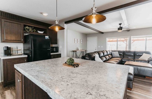 Vernal House | San Juan and Cimarron Modern Mountain View Getaway