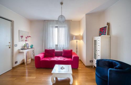 Badiola Apartment | San Martino in campo bright apartment with parking