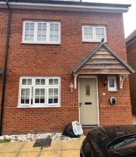 Sittingbourne Apartment | San Pedro Luxury Sittingbourne