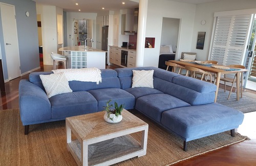 North Creek Apartment | Sanbah-1 Beach, Surf, Views