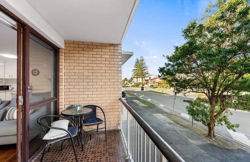 Currumbin Apartment | Sanctuary Court 4 Sum