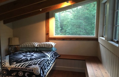 Weyanoke Cabin | Sanctuary Creek; a preserved forest retreat