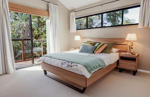 Brisbane Waterfront House | Sanctuary on Coochiemudlo Island