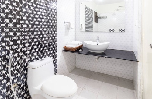 Domlur Hotel | Sanctum Suites Domlur Bangalore