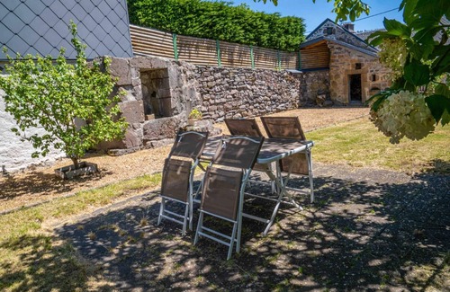 Besse-et-Saint-Anastaise House | Sancy Outdoor - Besse-et-saint-anastaise