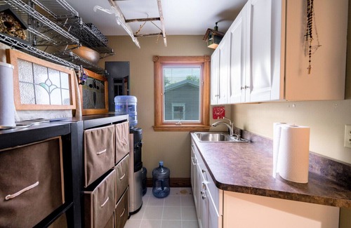 Onsted House | Sand Lake Getaway *Lakefront!*