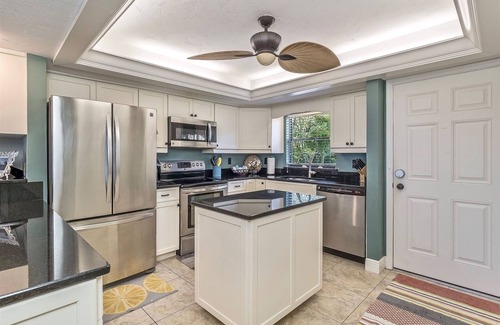 Sanibel House | Sand Pointe 212 - Gulf view vacation rental condominium