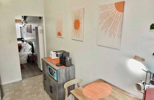 Belmont Shore Condo | Sand, Sun & Second