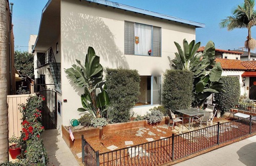 Belmont Shore Condo | Sand, Sun & Second