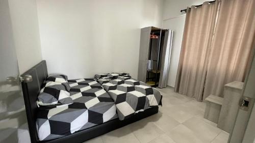 Sandakan Apartment | Sandakan Homestay 3BedRoom 2Bath Joyful Cottage 喜悦小屋 For 5 guests