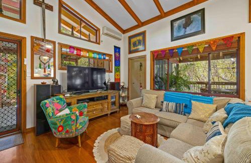 Dunbogan House | Sandalwood