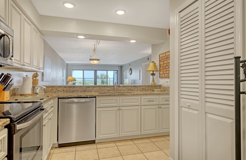 Cocoa Beach Condo | Sandcastles Ocean Front-1st floor!-50 Steps to the beach!