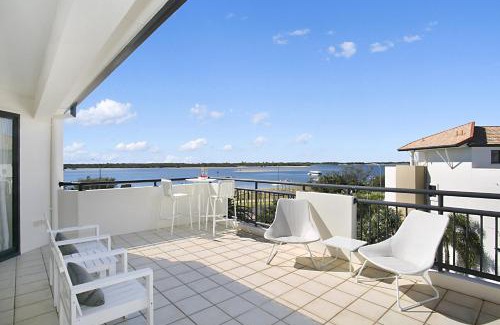 Labrador Apartment | Sandcastles On The Broadwater