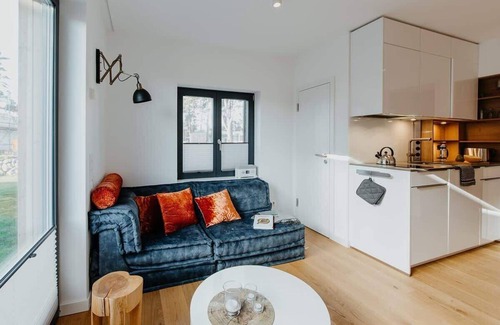 Pruchten House | SandDorn 1 Summary: M