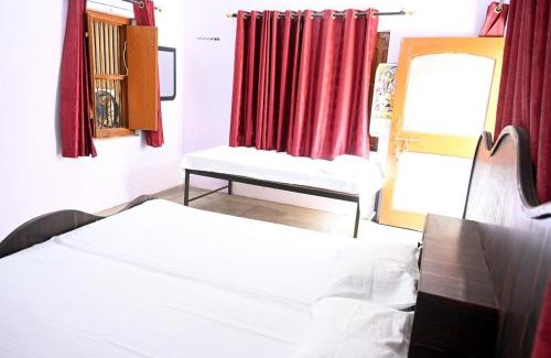 Faizabad House | Sandhya Guest House
