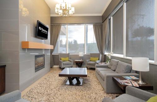 Williams Lake Hotel | Sandman Hotel & Suites Williams Lake
