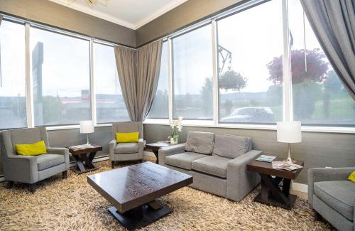 Williams Lake Hotel | Sandman Hotel & Suites Williams Lake