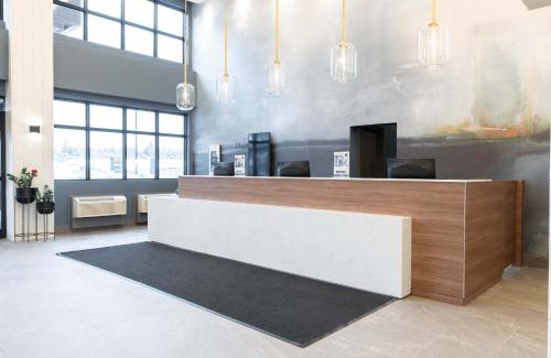 Dartmouth Hotel | Sandman Signature Dartmouth Hotel & Suites