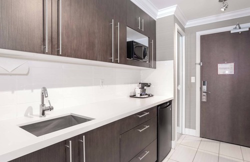 City Centre Hotel | Sandman Signature Kamloops Hotel