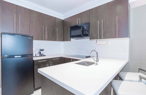 City Centre Hotel | Sandman Signature Kamloops Hotel