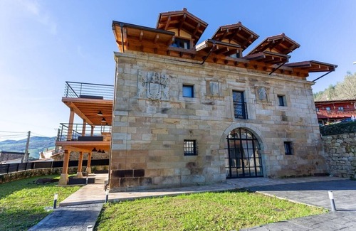Villafufre Cottage | Sandoñana · by Wehomes · Old Palace Lodge DA10