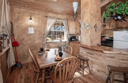 Ruidoso Cabin | Sandoval in the Historic Upper Canyon