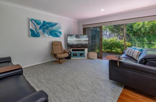Smiths Lake House | Sandpiper 16