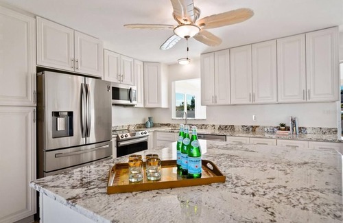 Southgate House | Sandpiper - 4BR - Heated Pool - Minutes to Siesta Key