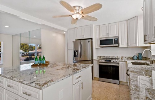 Southgate House | Sandpiper - 4BR - Heated Pool - Minutes to Siesta Key
