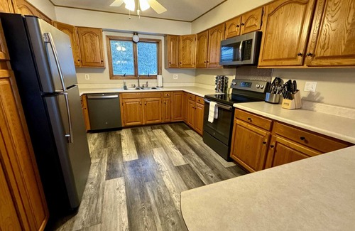 Lewiston House | Sandpiper Too Summary