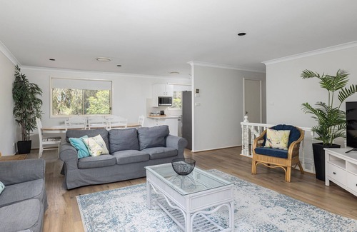 Salamander Bay House | Sandranch - 123 Foreshore Dr