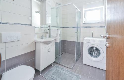 Vrsi Apartment | Sandrina Residences