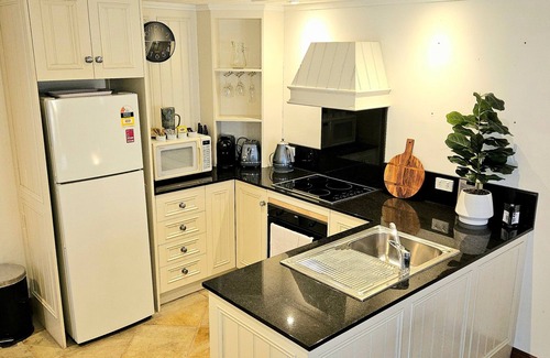 Port Fairy Apartment | Sandstone Suites