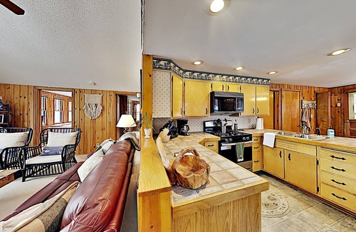 Minong Cabin | Sandy Beach On Clear Quite Lake Near Minong- Family & Pet Friendly