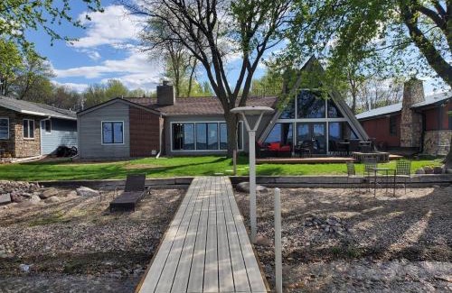 Spirit Lake Villa | Sandy Beach Retreat on Big Spirit Lake