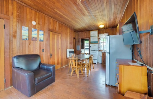 Cedarville Cabin | Sandy Beach & Sunset Views: Cedarville Cabin 3!