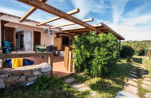 Capo d'Orso Apartment | Sandy Bear Guesthouse - Happy Rentals