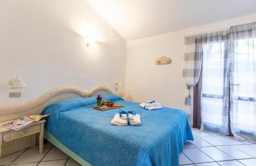 Capo d'Orso Apartment | Sandy Bear Guesthouse - Happy Rentals