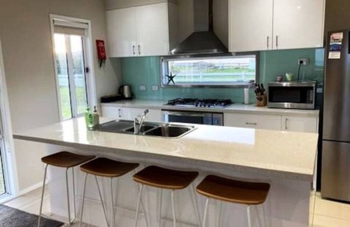 Eight Mile Creek House | Sandy Bottoms Beach Escape