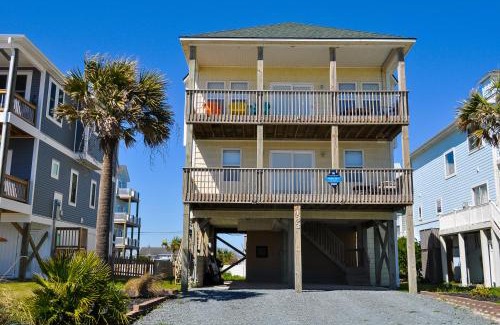 North Topsail Beach House | Sandy By The Sea