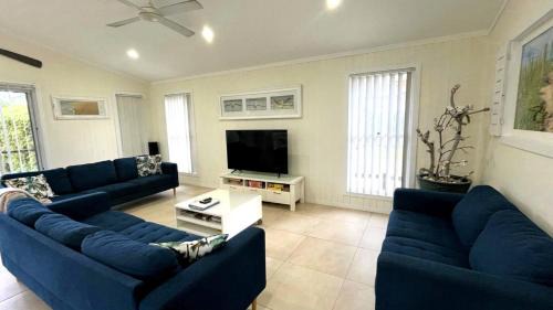 Wooli House | Sandy Feet