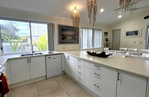 Wooli House | Sandy Feet, TOP NOTCH