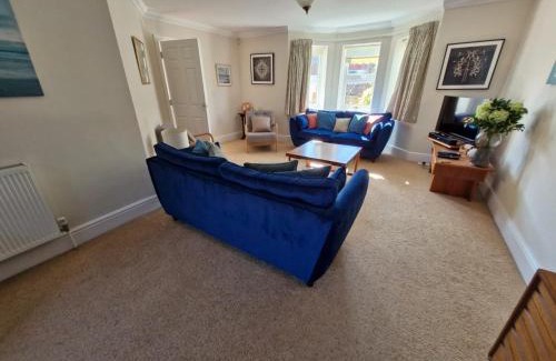 Broadstairs House | Sandy Gem - Viking Bay Getaway