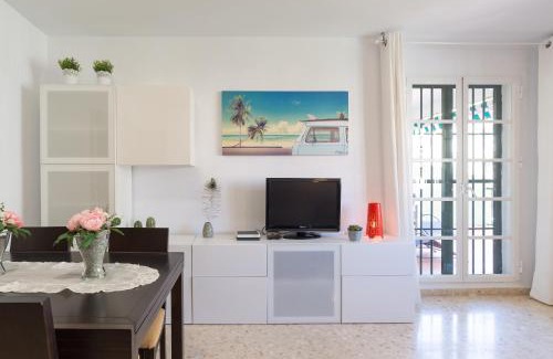 Guadalmar Apartment | Sandy Playa Golf Málaga con Parking