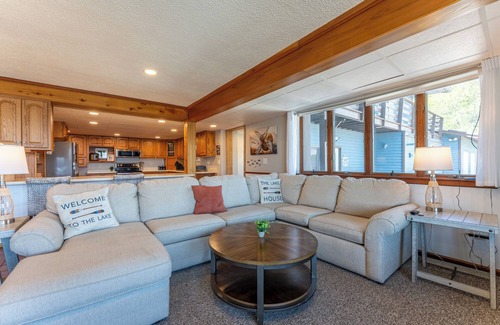 Ely House | Sandy Point Resort's Incredible Family Retreat