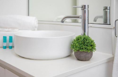 Newcastle East Apartment | 'Sandy Shores' A Spacious Newcastle Beach Escape