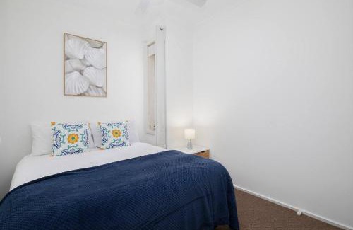 Newcastle East Apartment | 'Sandy Shores' A Spacious Newcastle Beach Escape