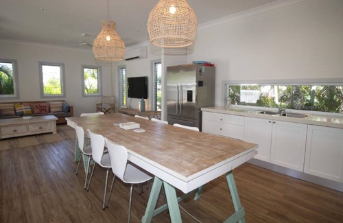 Horseshoe Bay House | Sandy Toes Beach House