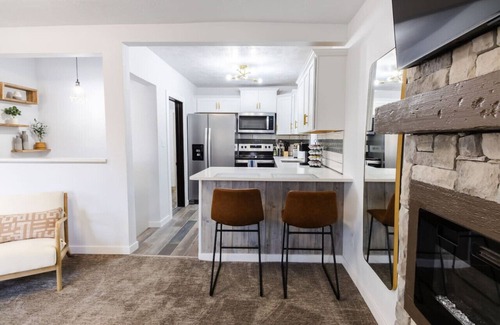 Sioux Falls House | Sanford Summit |2 bed 1 bath| Across from Sanford