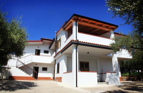 Santa Maria Apartment | Sangeni home holidays - Apartment n.2 at the ground floor with veranda